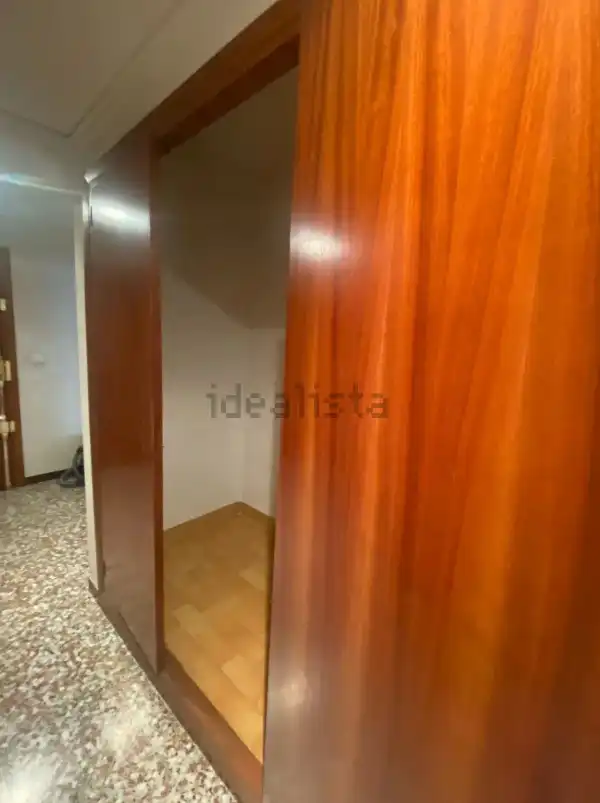 Dormitori de Pis en venda en Oliva amb Terrassa, Balcó i Internet