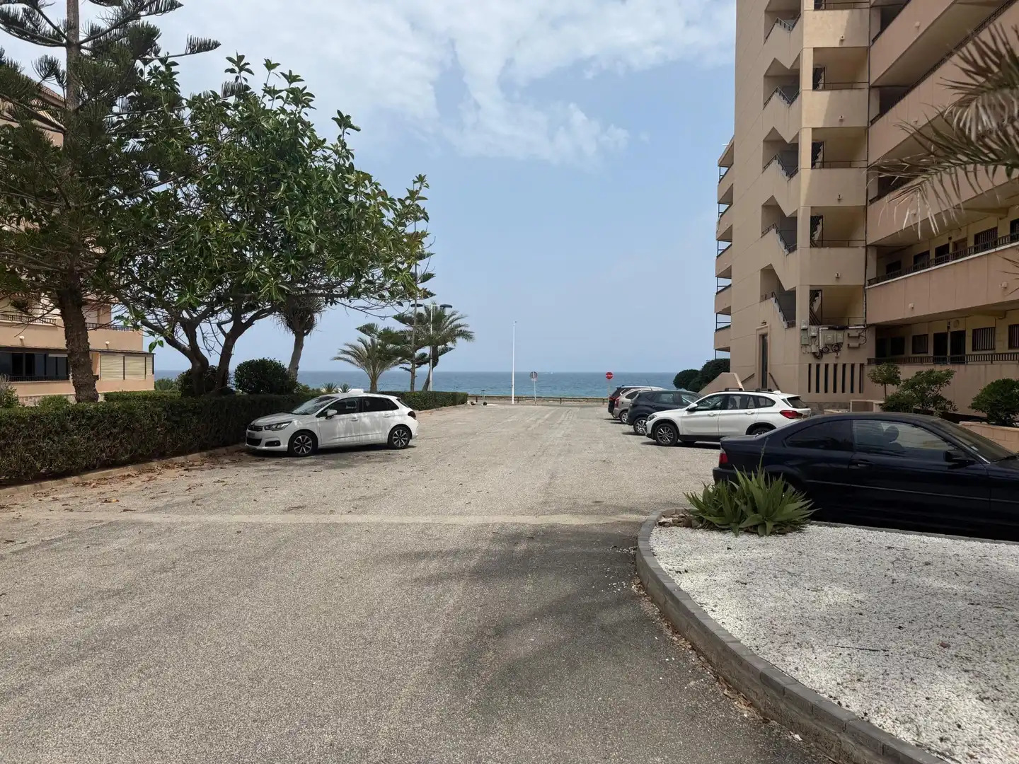 Parking de Apartamento en venta en Torrevieja con Aire acondicionado, Terraza y Amueblado
