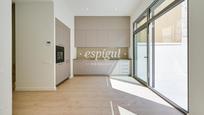 Cuina de Dúplex en venda en L'Hospitalet de Llobregat amb Aire condicionat, Calefacció i Jardí privat