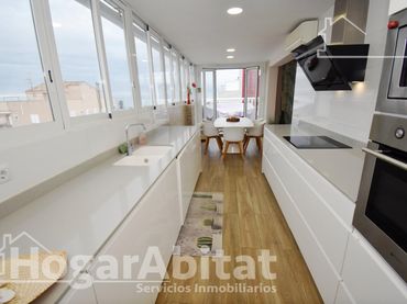 Attique avec ascenseur à vendre à Calle Peñíscola