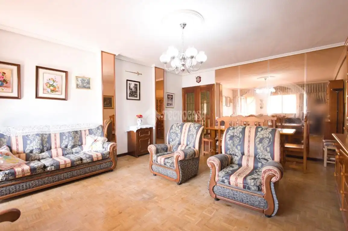 Living room of Flat for sale in Segovia  with Heating and Terrace
