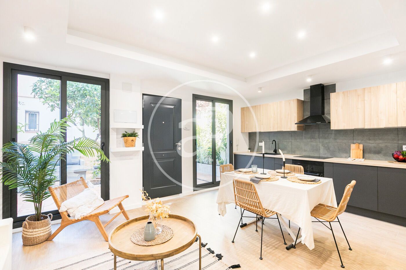 Kitchen of Single-family semi-detached for sale in  Barcelona Capital  with Air Conditioner, Heating and Private garden