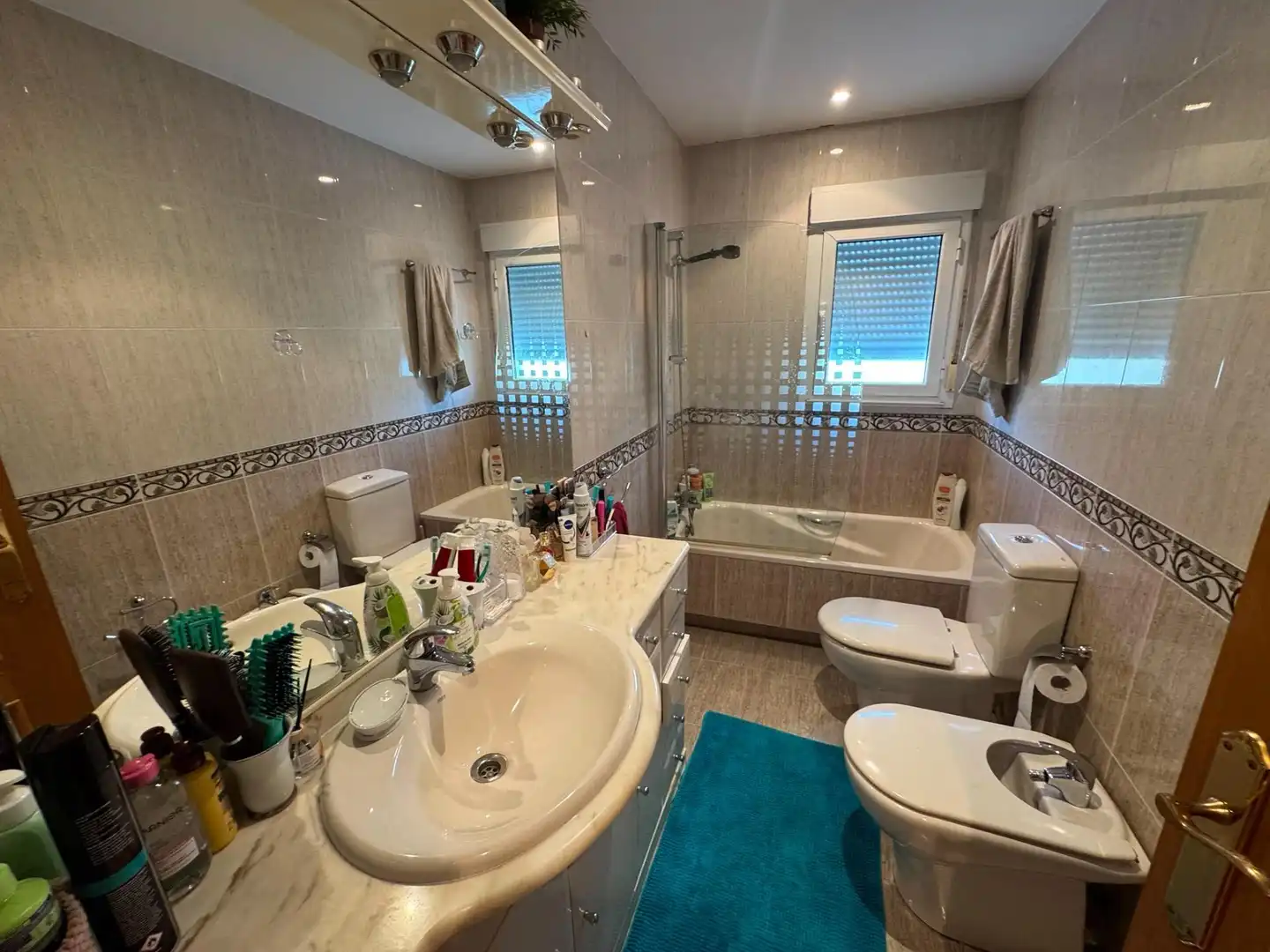 Bathroom of Detached homes for sale in Carracedelo  with Heating, Storage room and Furnished