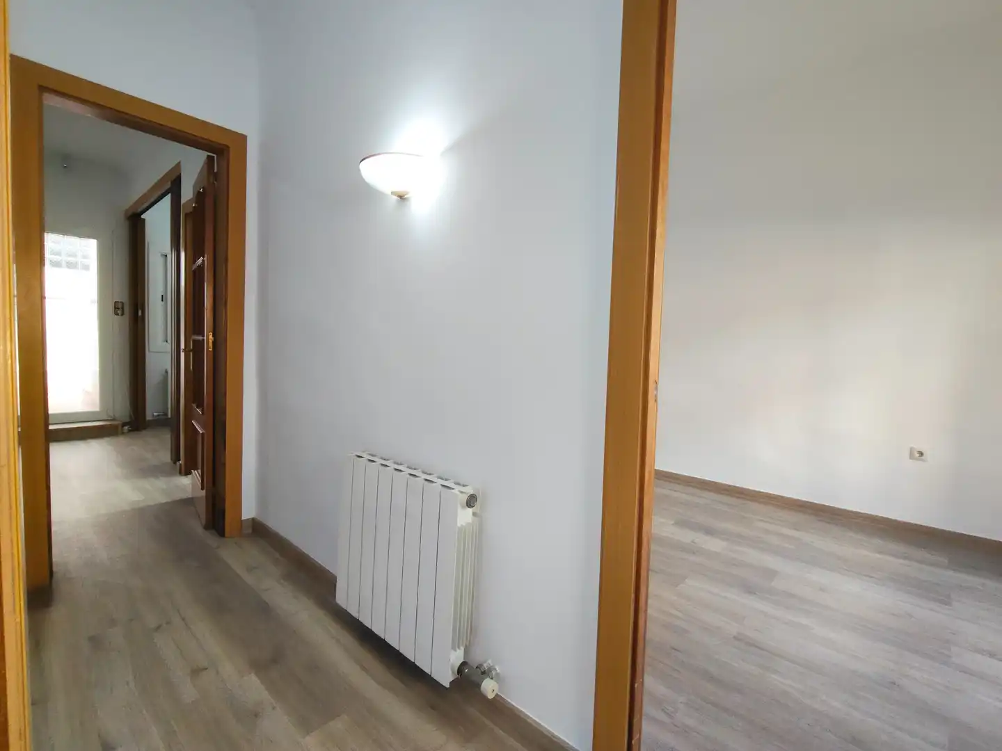 Piso en venta en Ripollet con Calefacción, Parquet y Terraza