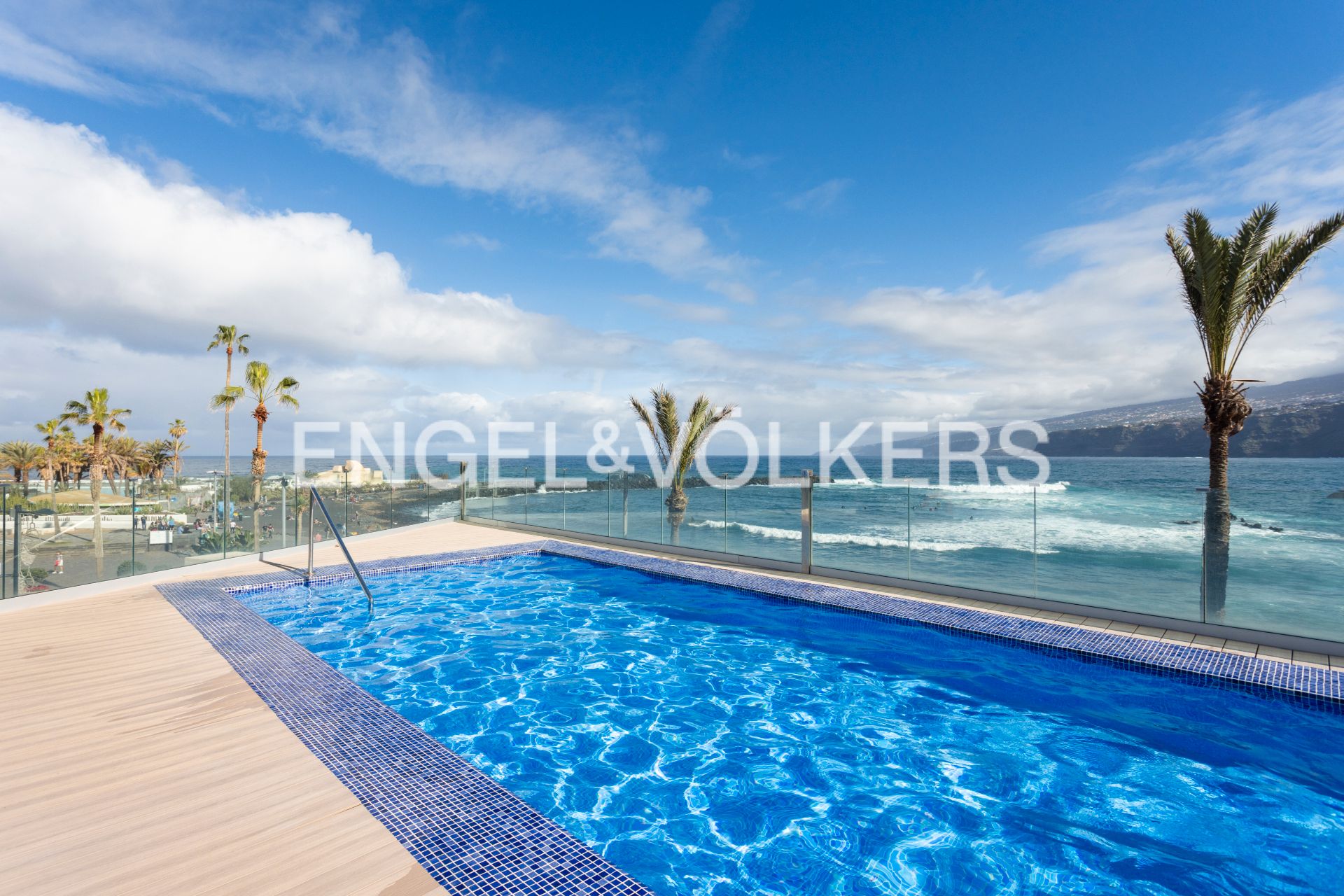 Swimming pool of Apartment for sale in Puerto de la Cruz  with Furnished and Community pool