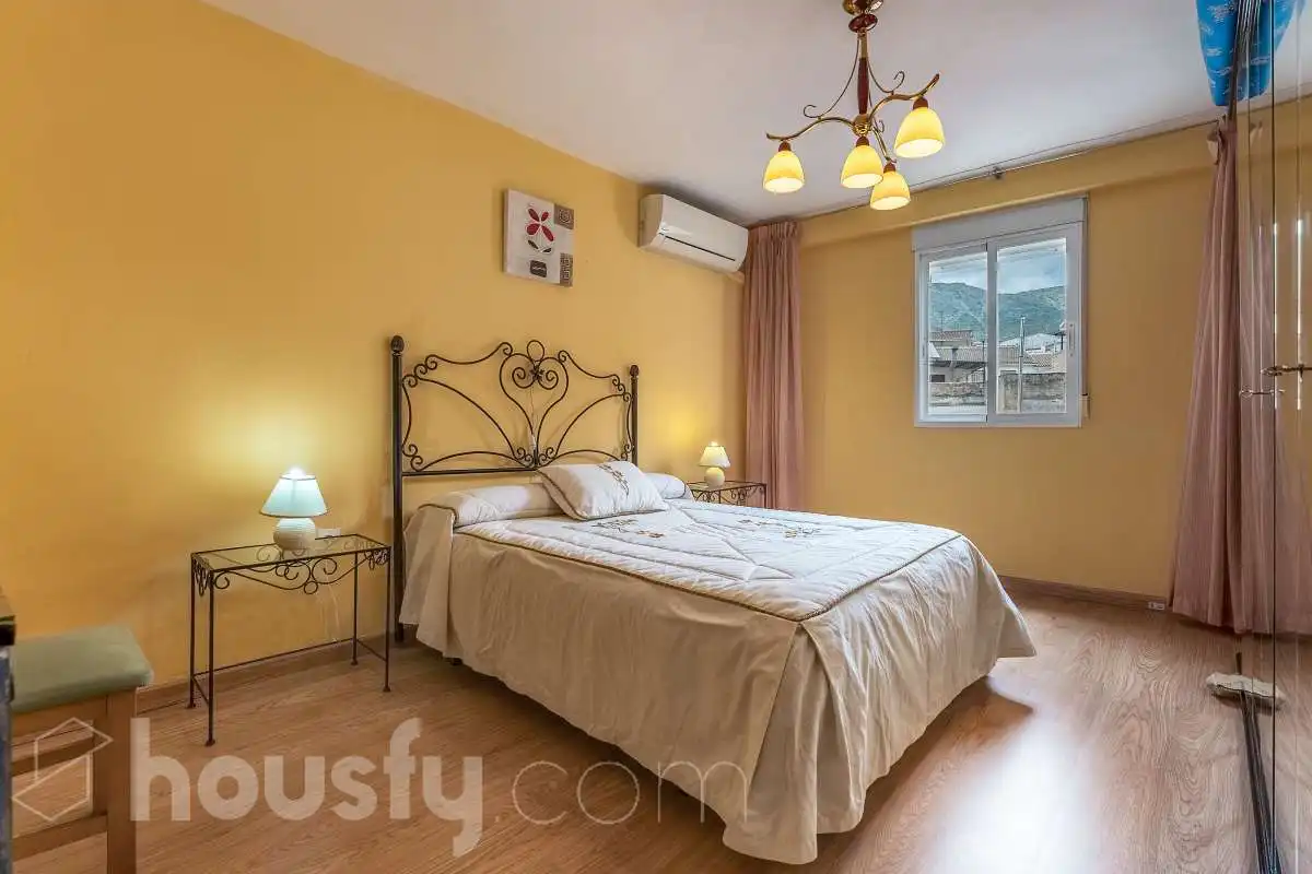 Habitación de Casa o chalet en venta en Valdepeñas de Jaén con Aire acondicionado y Amueblado