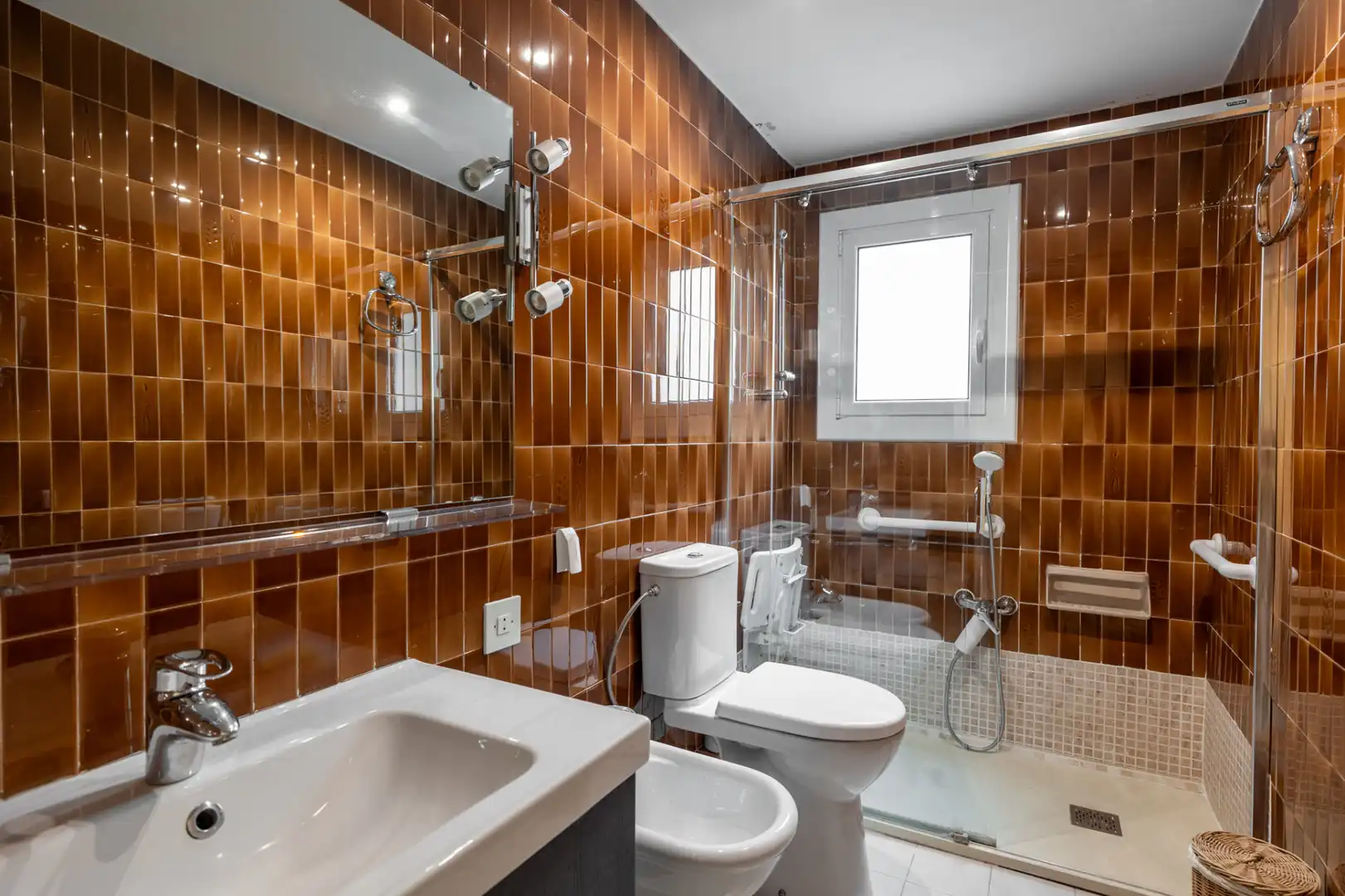 Bathroom of Flat for sale in Barcelona  with Heating, Parquet flooring and Furnished