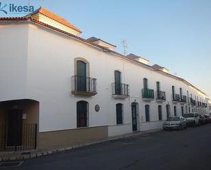 Vista exterior de Pis en venda en Hinojos amb Terrassa