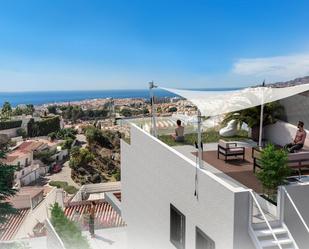 Vista exterior de Àtic en venda en Nerja amb Aire condicionat, Calefacció i Terrassa