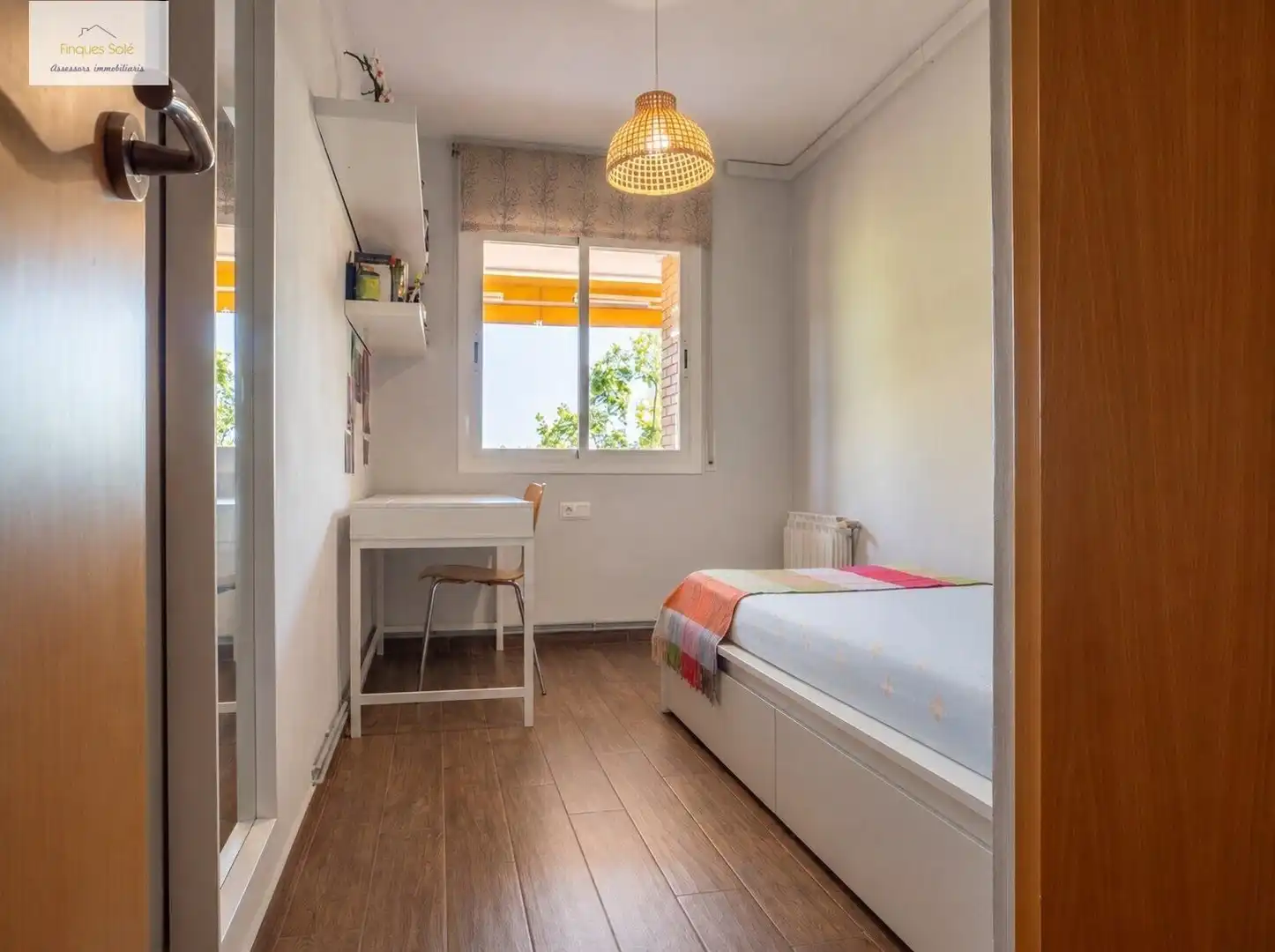 Schlafzimmer von Wohnung zum Verkauf in Badalona mit Klimaanlage, Heizung und Terrasse