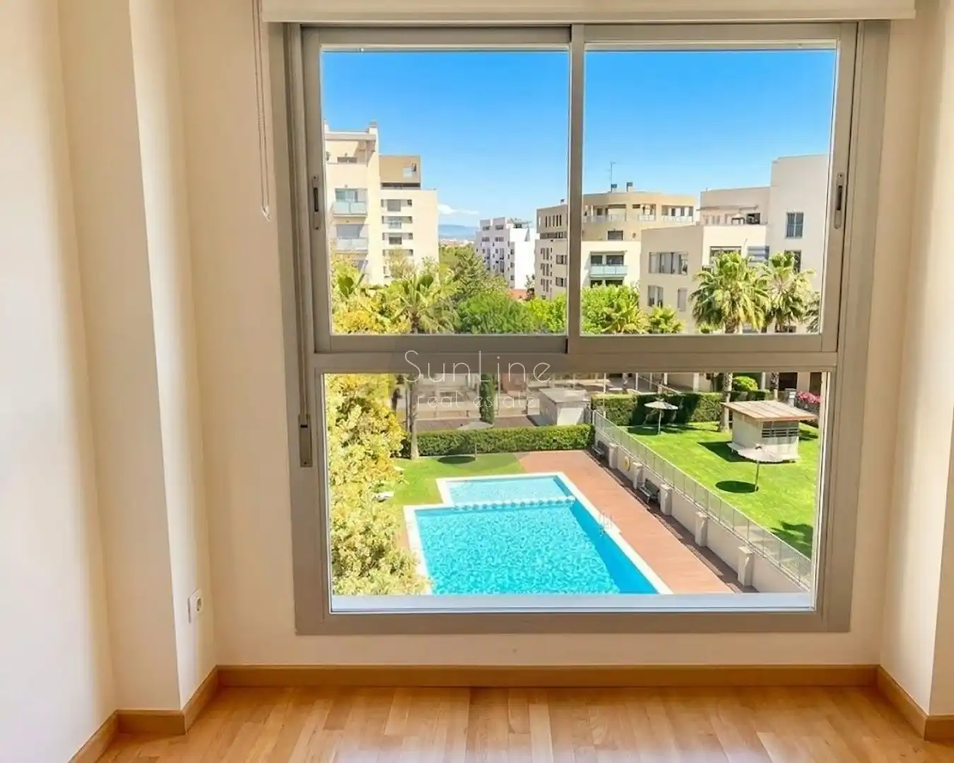 Vista exterior de Piso de alquiler en Valencia con Aire acondicionado, Amueblado y Balcón