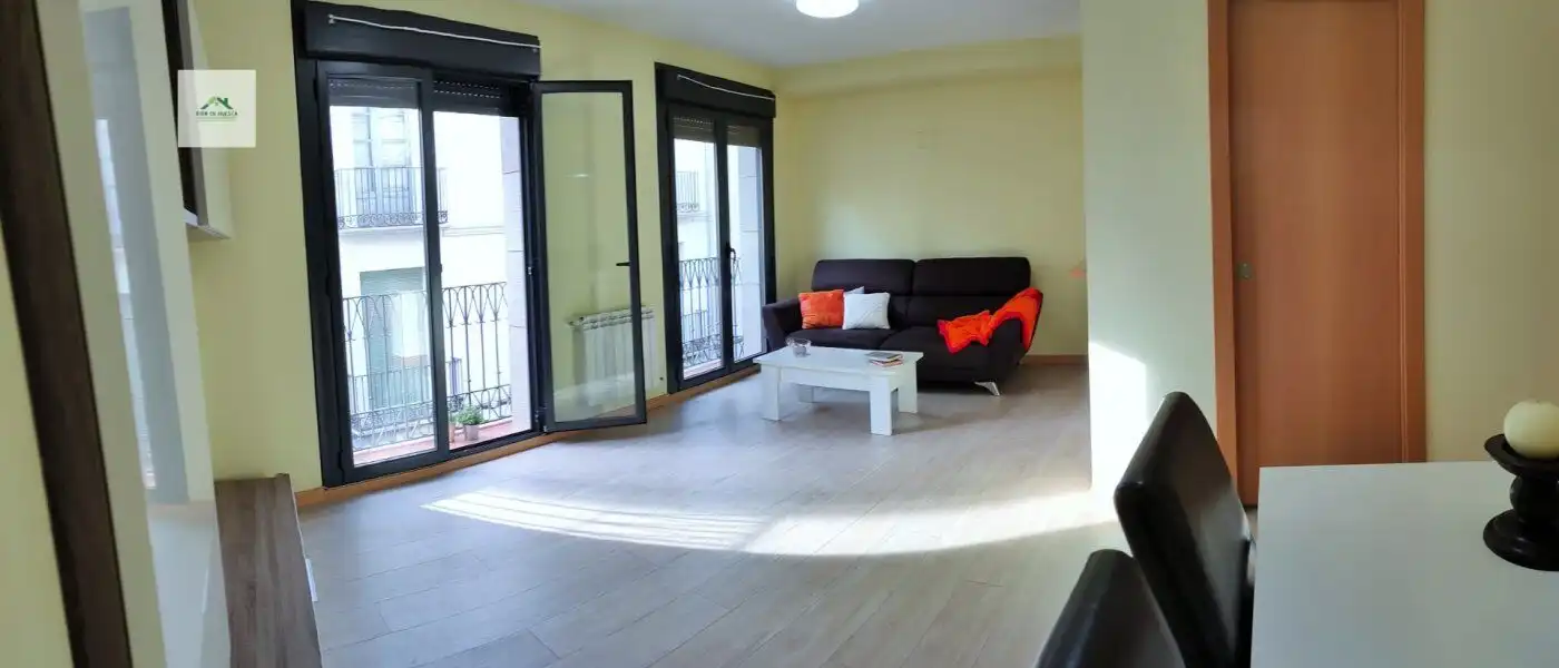 Sala de estar de Piso de alquiler en Huesca con Calefacción, Terraza y Amueblado