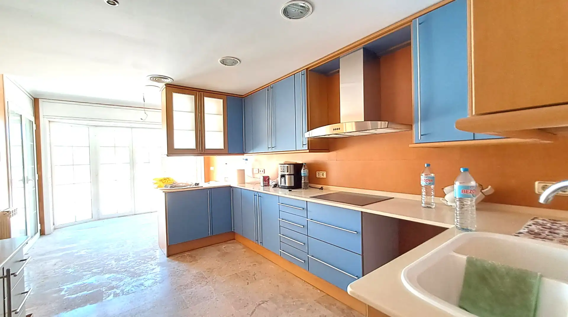 Cocina de Casa o chalet en venta en Salou con Aire acondicionado, Calefacción y Jardín privado