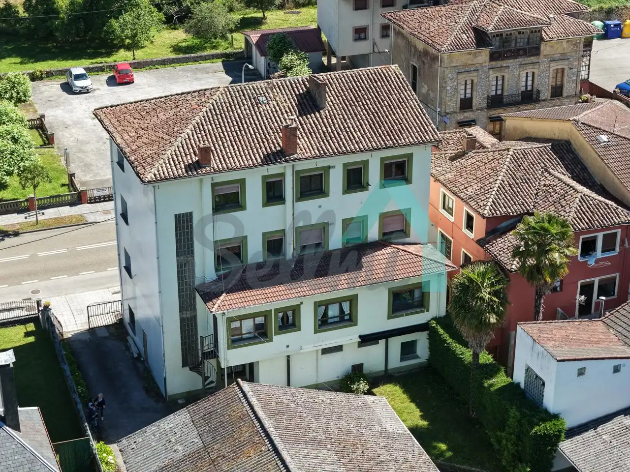 Vista exterior de Edifici en venda en Piloña
