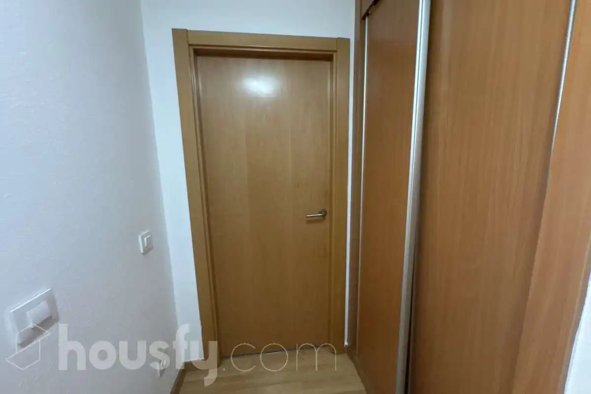Habitación de Piso de alquiler en Valdemoro con Parquet y Amueblado