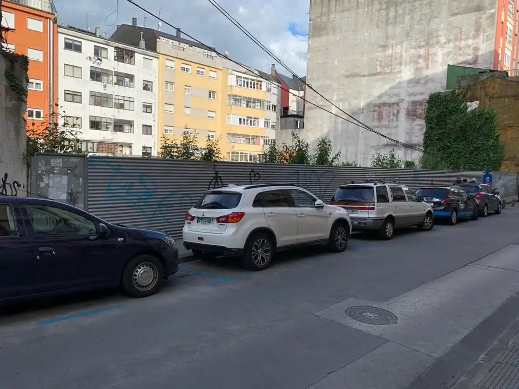Residencial en venta en calle Rio Neira, San Roque - As Fontiñas