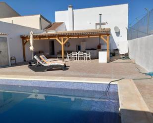 Piscina de Casa o xalet en venda en Moclín amb Terrassa, Piscina i Moblat