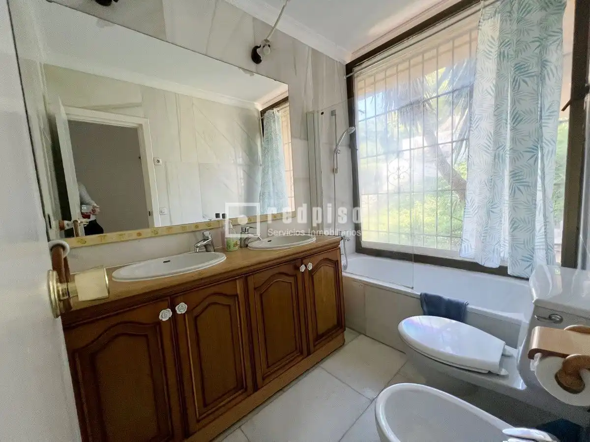 Habitación de Casa o chalet en venta en Málaga con Aire acondicionado, Jardín privado y Terraza