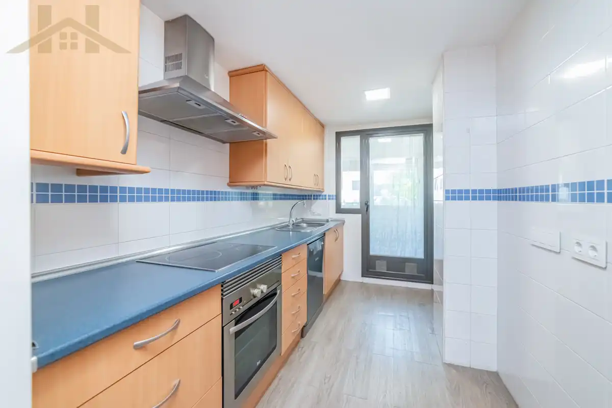 Kitchen of Flat for sale in Pinto  with Air Conditioner, Heating and Storage room