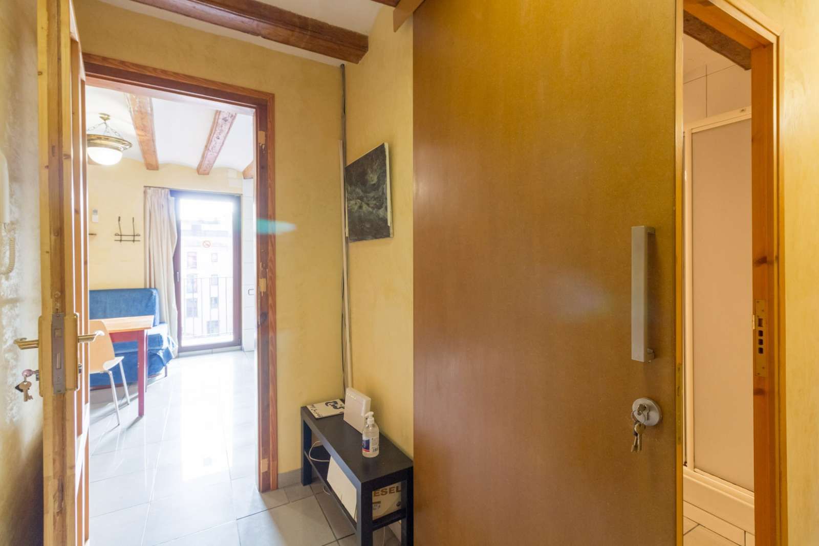 Apartment to share in El Raval