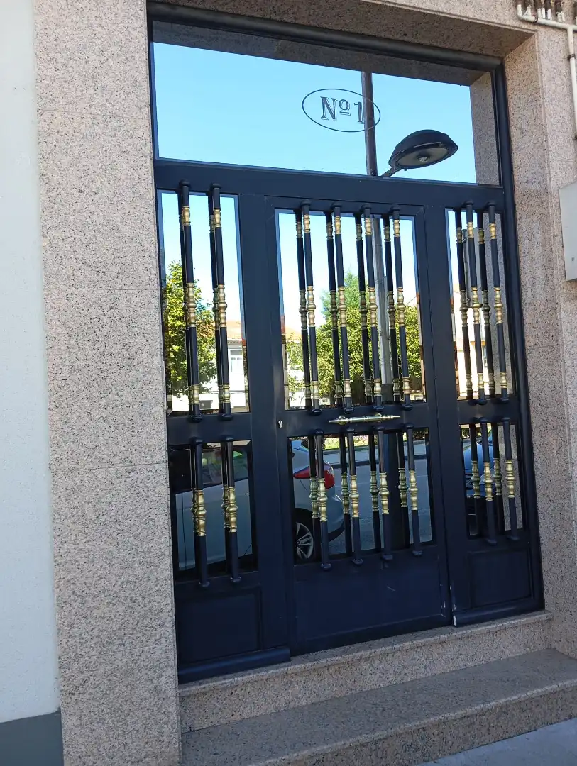 Vista exterior de Pis en venda en Santa Comba