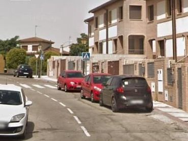 Casa amb jardí en venda a Calle MADROÑO