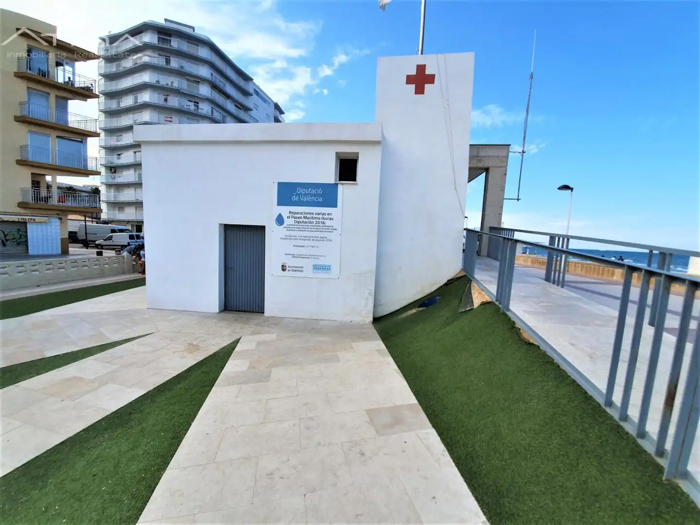 Vista exterior de Estudi en venda en Daimús amb Aire condicionat, Calefacció i Piscina comunitària