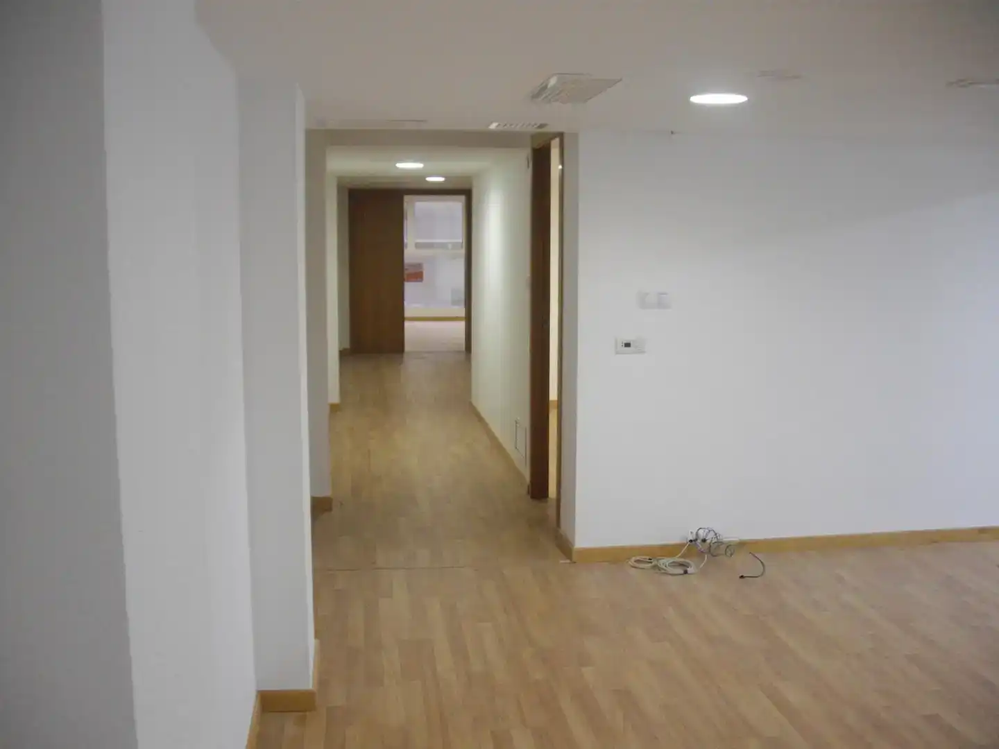 Commercial properties for rent in Villena  with Air Conditioner