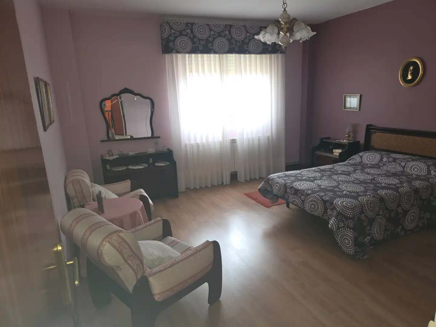 Bedroom of Houses for sale in Meneses de Campos  with Heating, Parquet flooring and Furnished
