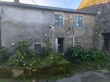 Casa con giardino in vendita a Lugar VILAS
