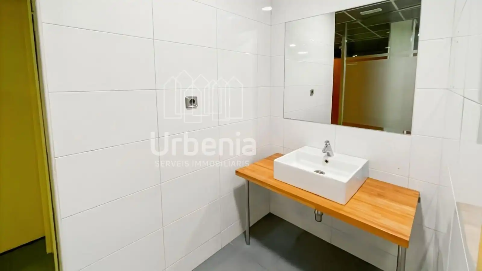 Local comercial de lloguer a Calella, imagen 11