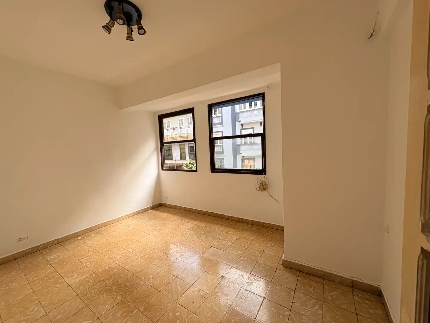 Flat for sale in Calle León y Castillo, imagen 7