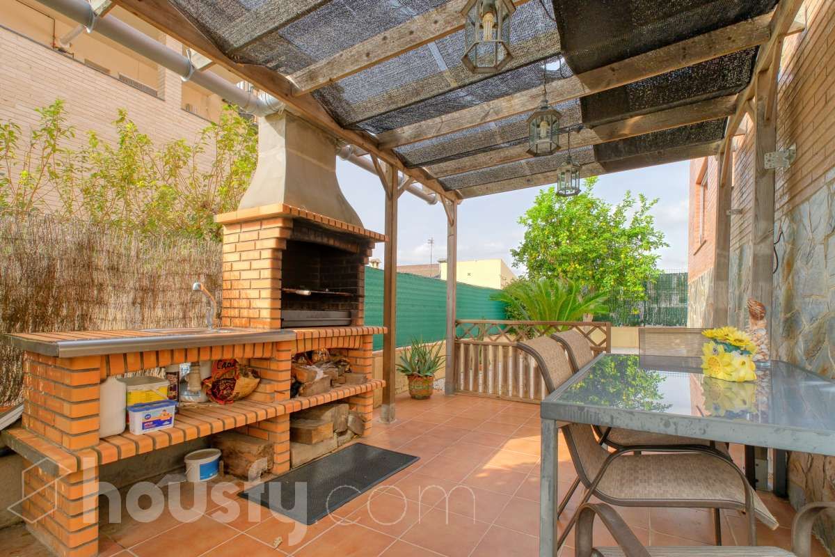 Terrace of House or chalet for sale in La Pobla de Montornès    with Air Conditioner, Heating and Private garden