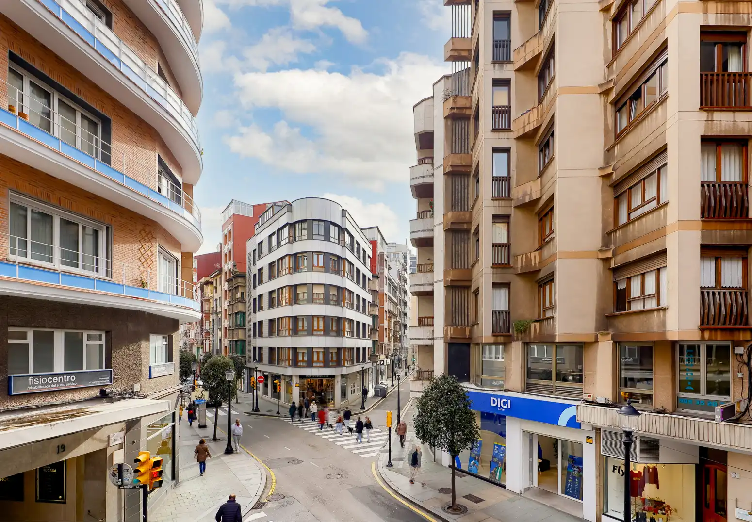 Vista exterior de Piso en venta en Gijón  con Calefacción, Parquet y Trastero