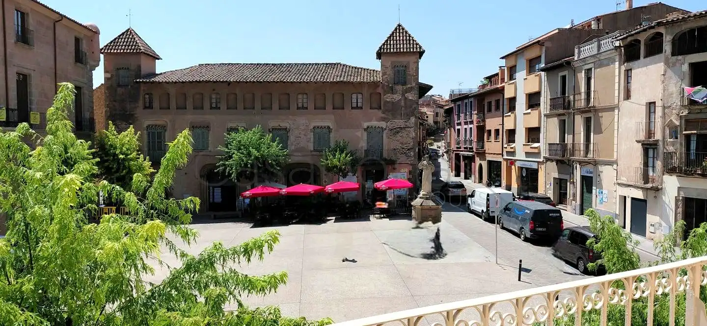 Vista exterior de Piso en venta en Centelles con Calefacción, Terraza y Balcón