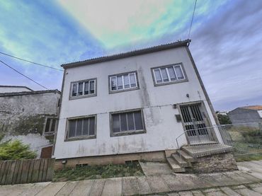 Residencial en venda a Calzada de Sar 42
