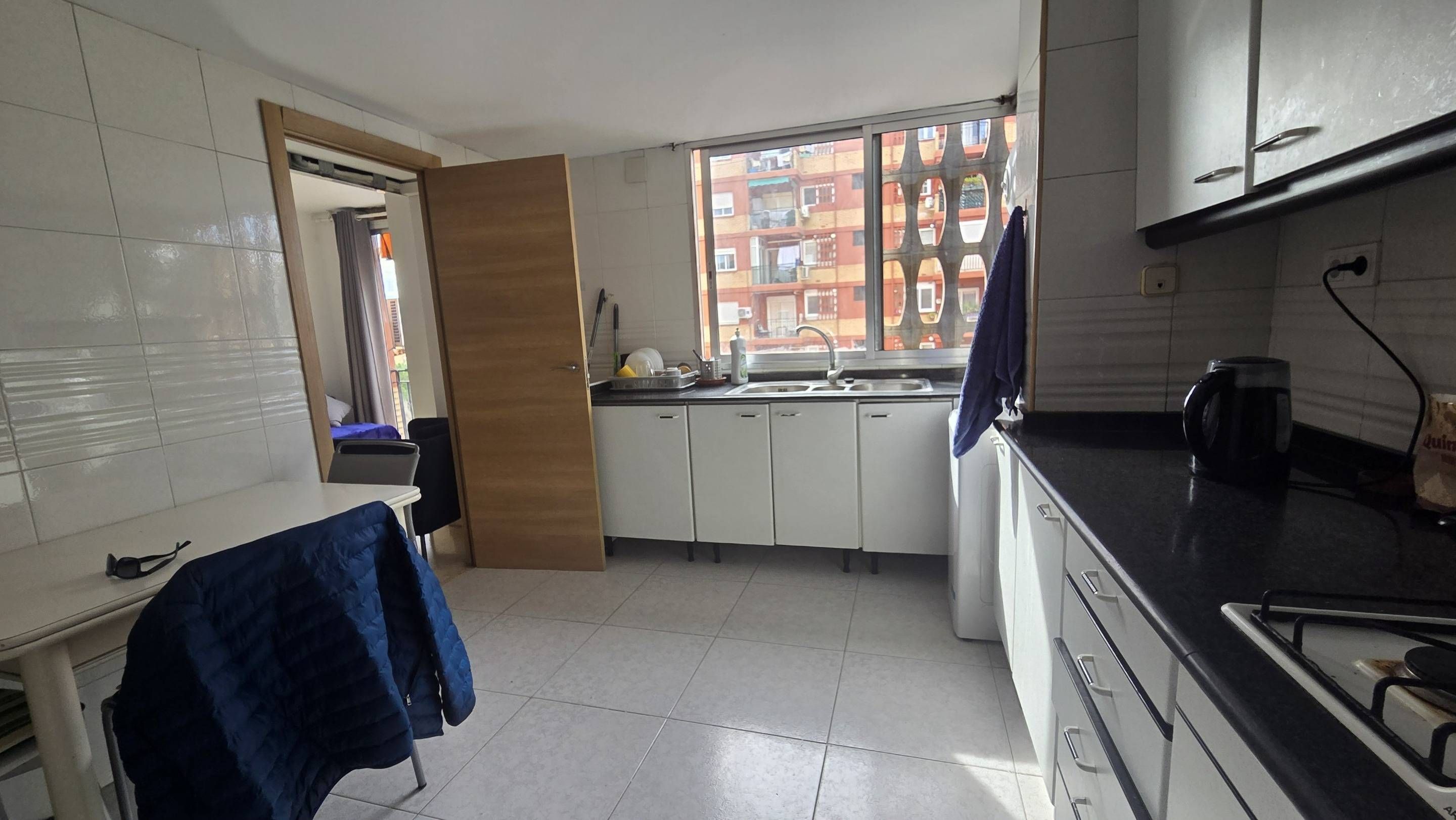 Kitchen of Flat for sale in  Valencia Capital  with Air Conditioner and Furnished