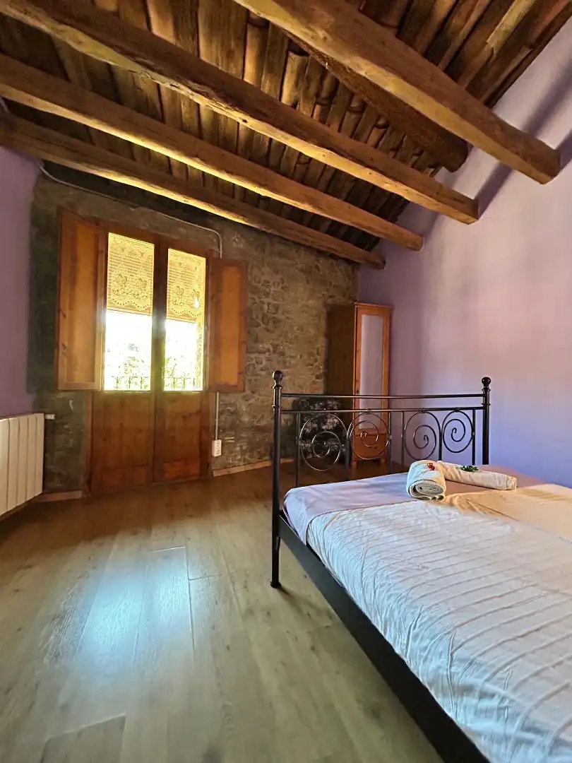 Habitación de Finca rústica en venta en Alpens con Calefacción, Parquet y Amueblado