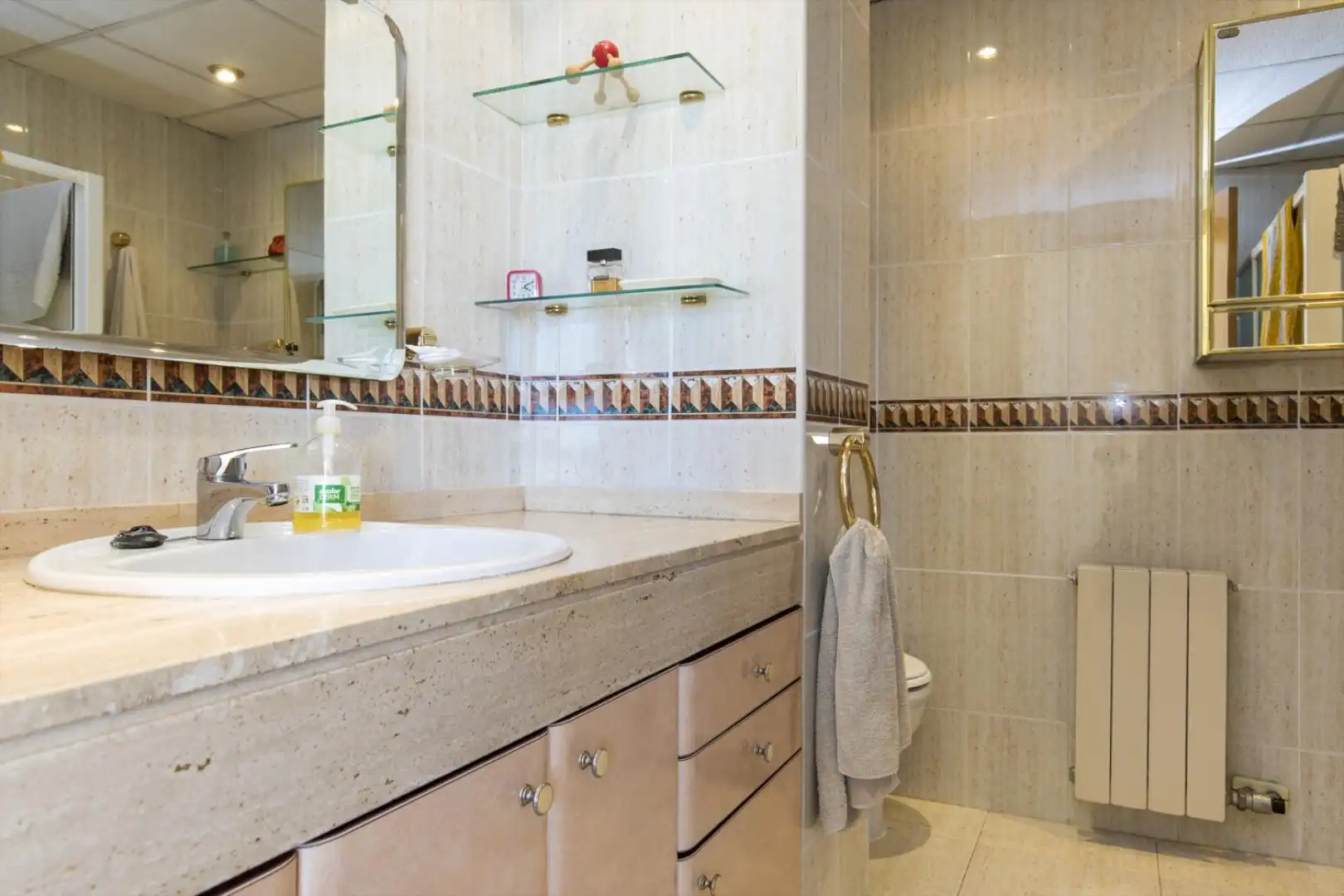 Bathroom of Detached homes for sale in Zaragoza  with Terrace, Storage room and Swimming Pool