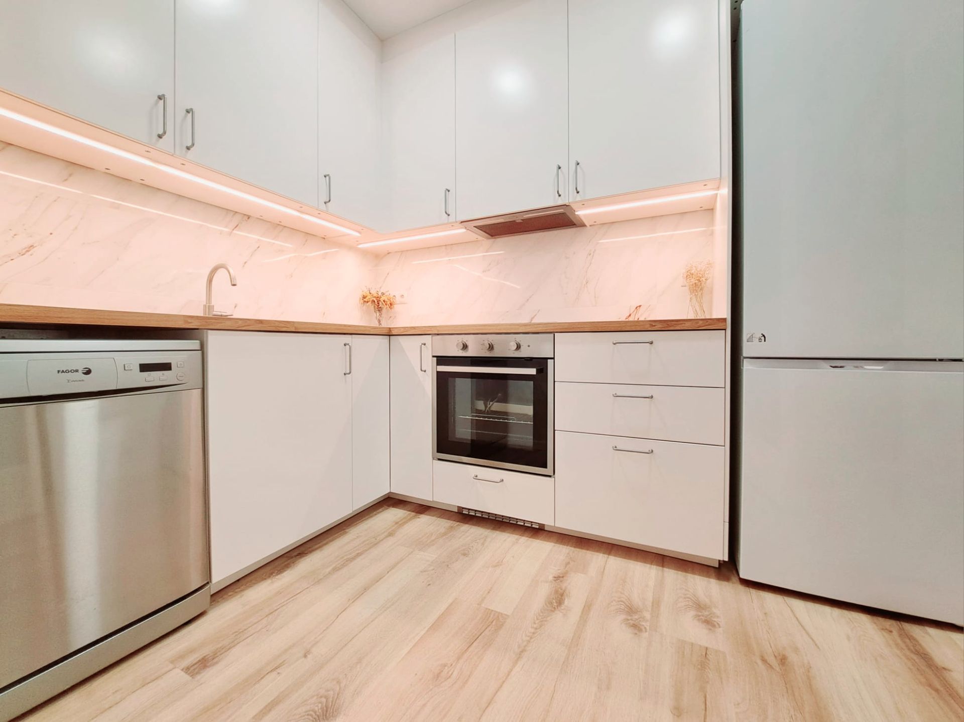 Kitchen of Flat for sale in  Barcelona Capital  with Air Conditioner, Heating and Parquet flooring