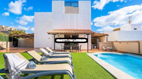 Foto 2 de Casa adosada en venta en Calle Florentín Díaz, 6, Barranco Hondo, Candelaria