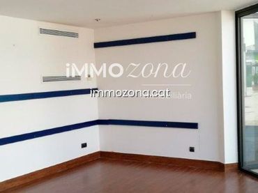Local comercial en venda a Cavallers
