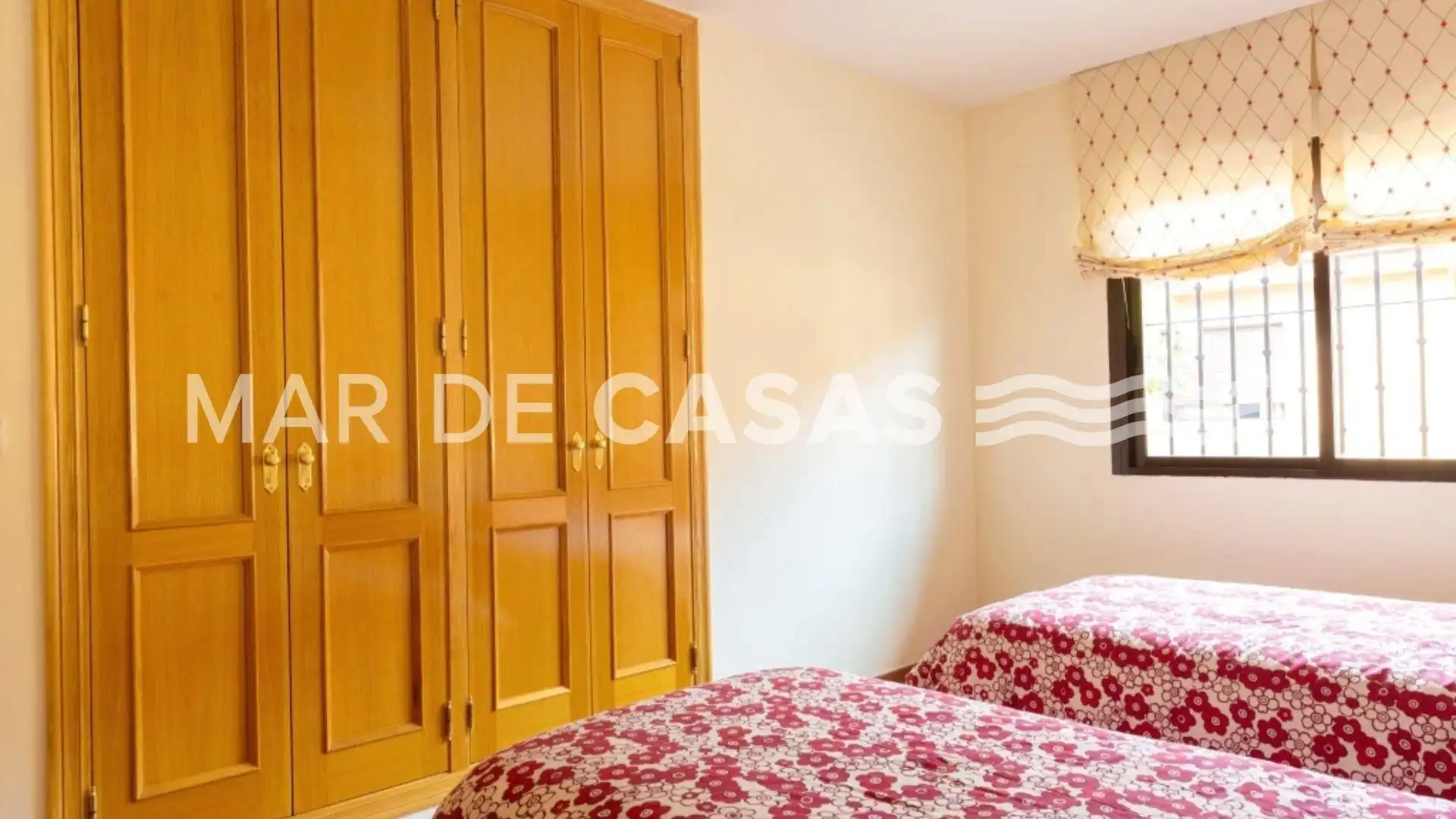 Dormitori de Casa adosada en venda en Sant Joan d'Alacant amb Aire condicionat, Calefacció i Jardí privat