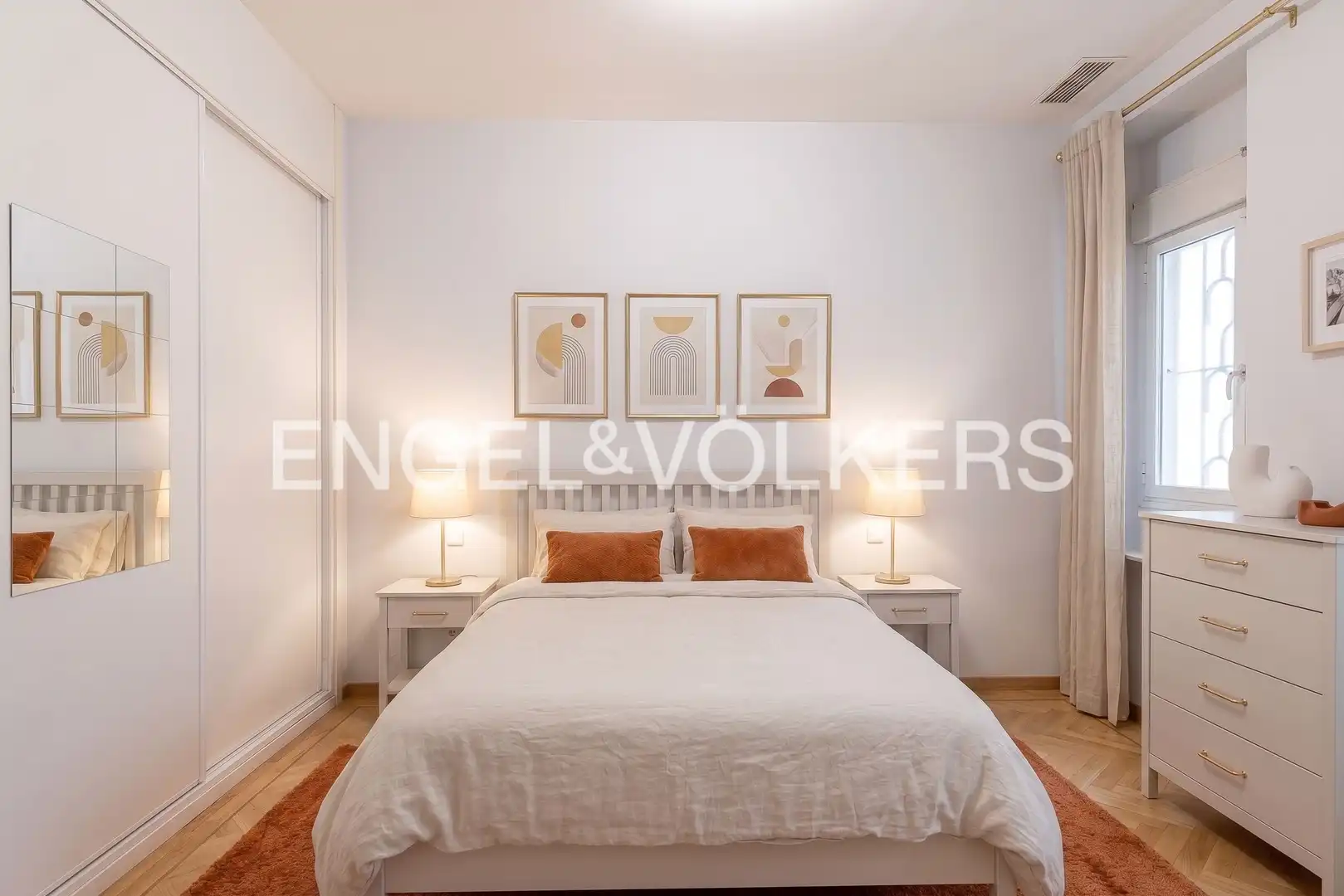 Bedroom of Flat for sale in Madrid  with Air Conditioner and Heating