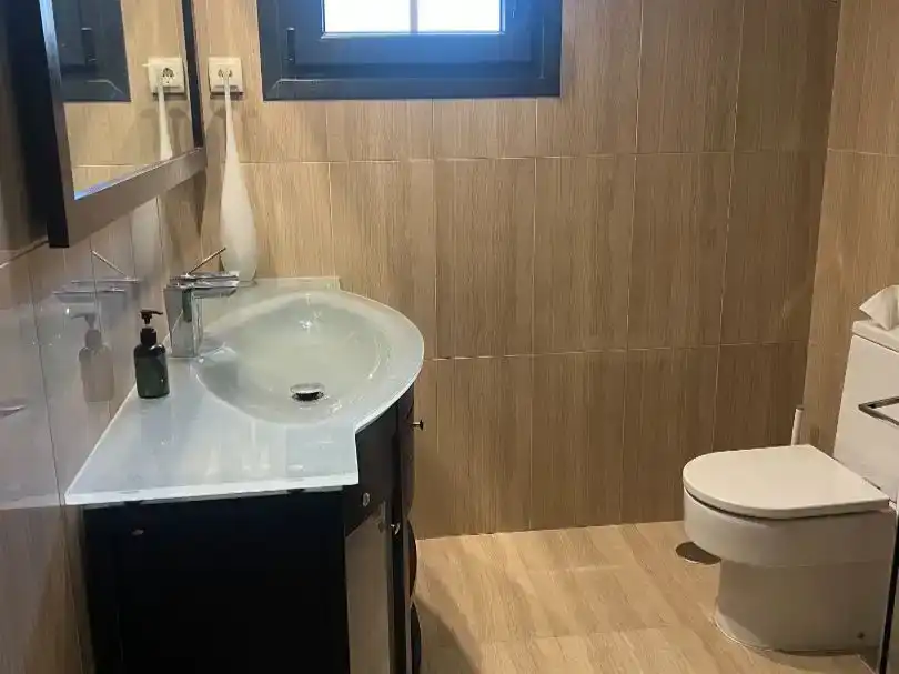 Bany de Pis en venda en Guadarrama amb Aire condicionat i Piscina