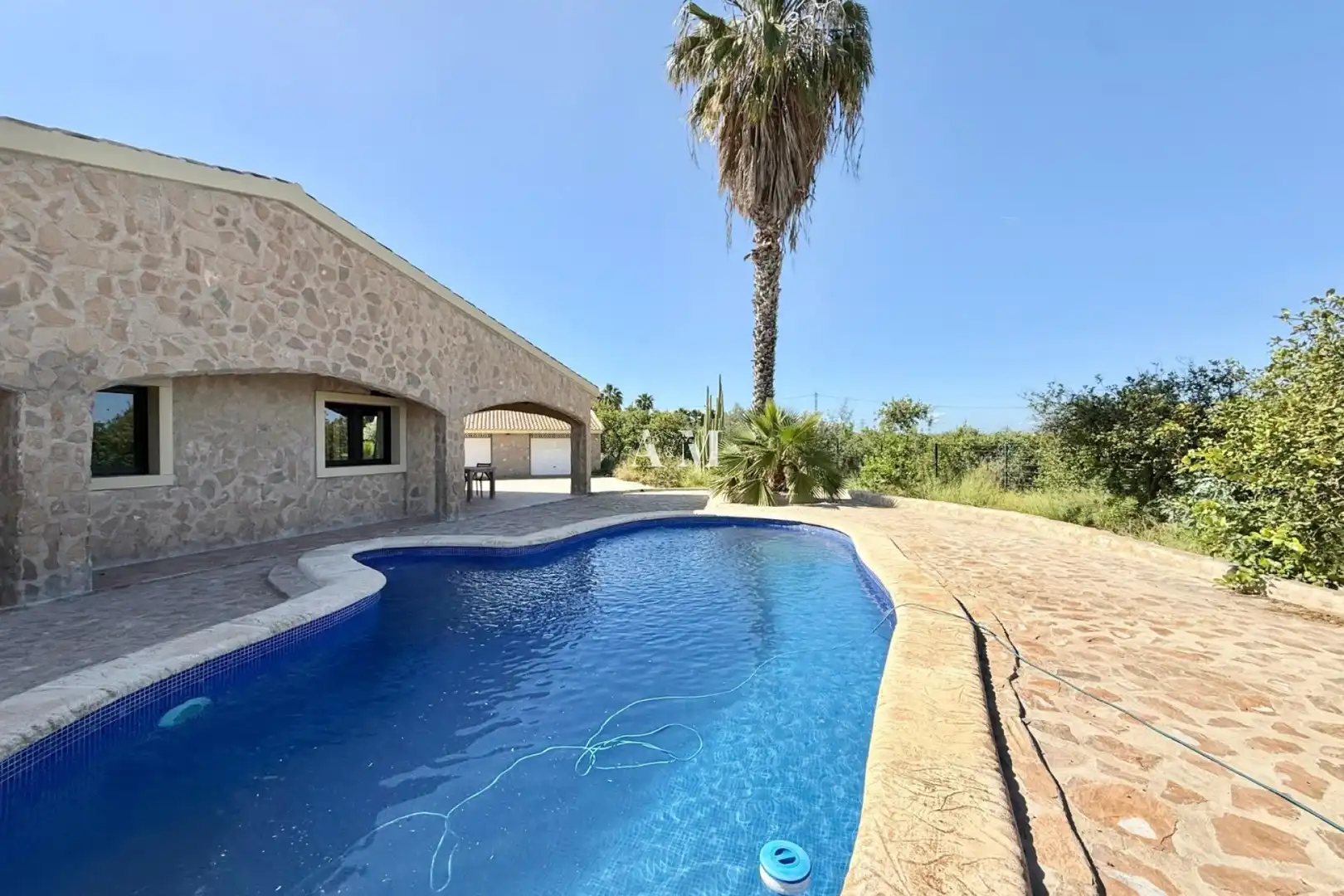 Piscina de Casa o chalet de alquiler en San Miguel de Salinas con Aire acondicionado, Calefacción y Jardín privado