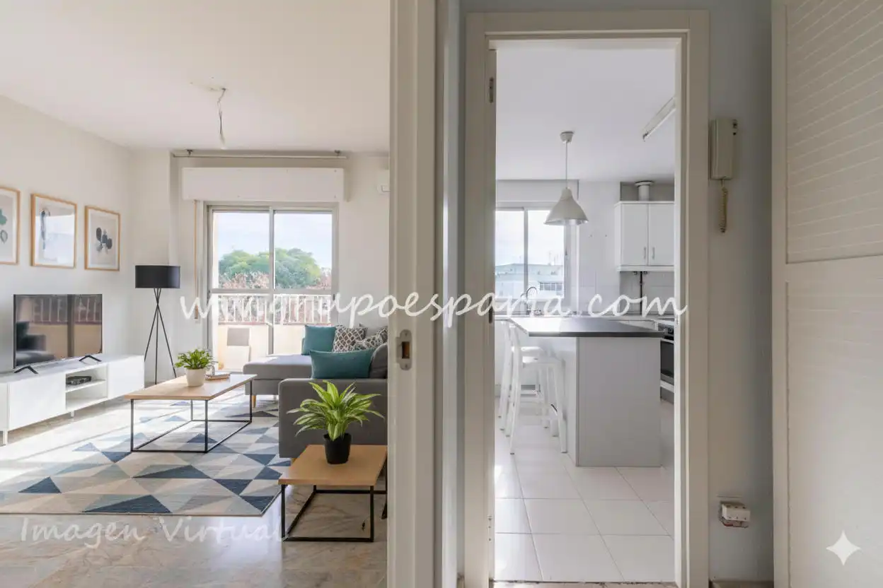 Flat for sale in Sevilla  with Air Conditioner and Balcony