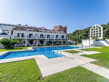 Apartament amb piscina en venda a Calle Alberto Morgensten, 1 -  Ed. Astigi 2 29640 Fuengirola (Málaga)