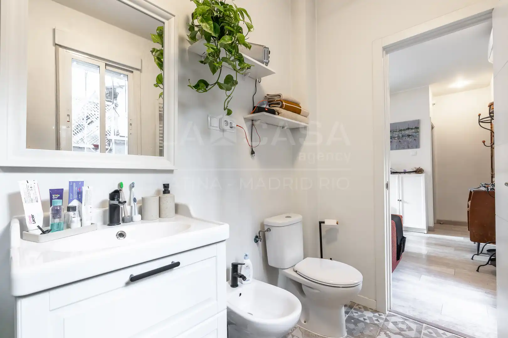 Bathroom of Flat for sale in Madrid  with Heating and Balcony