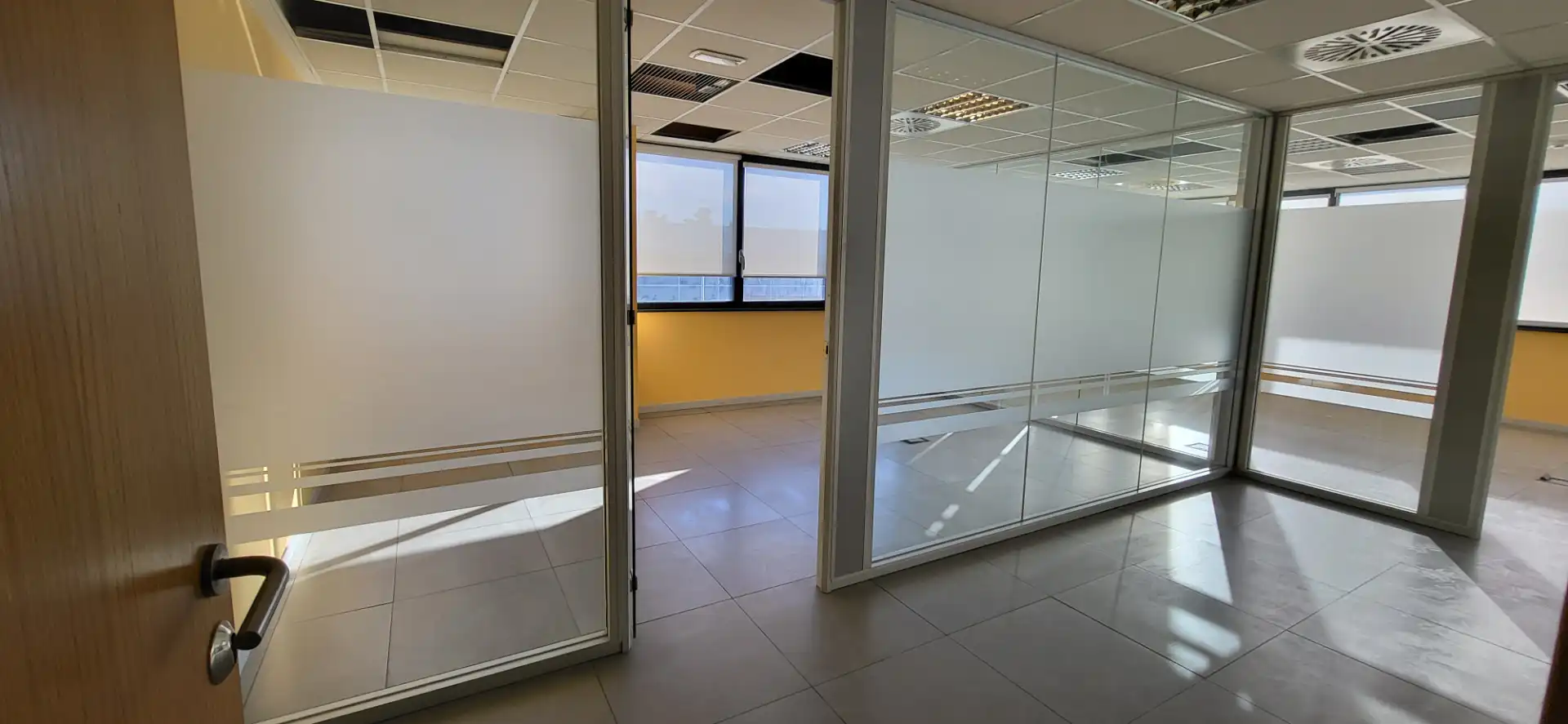 Office space with lift to rent in Polígono Parque Empresarial la Muga 11, imagen 10